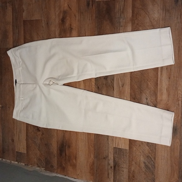 White House Black Market White 2R Slim Ankle  White Dress pants Very Nice! - Picture 1 of 5